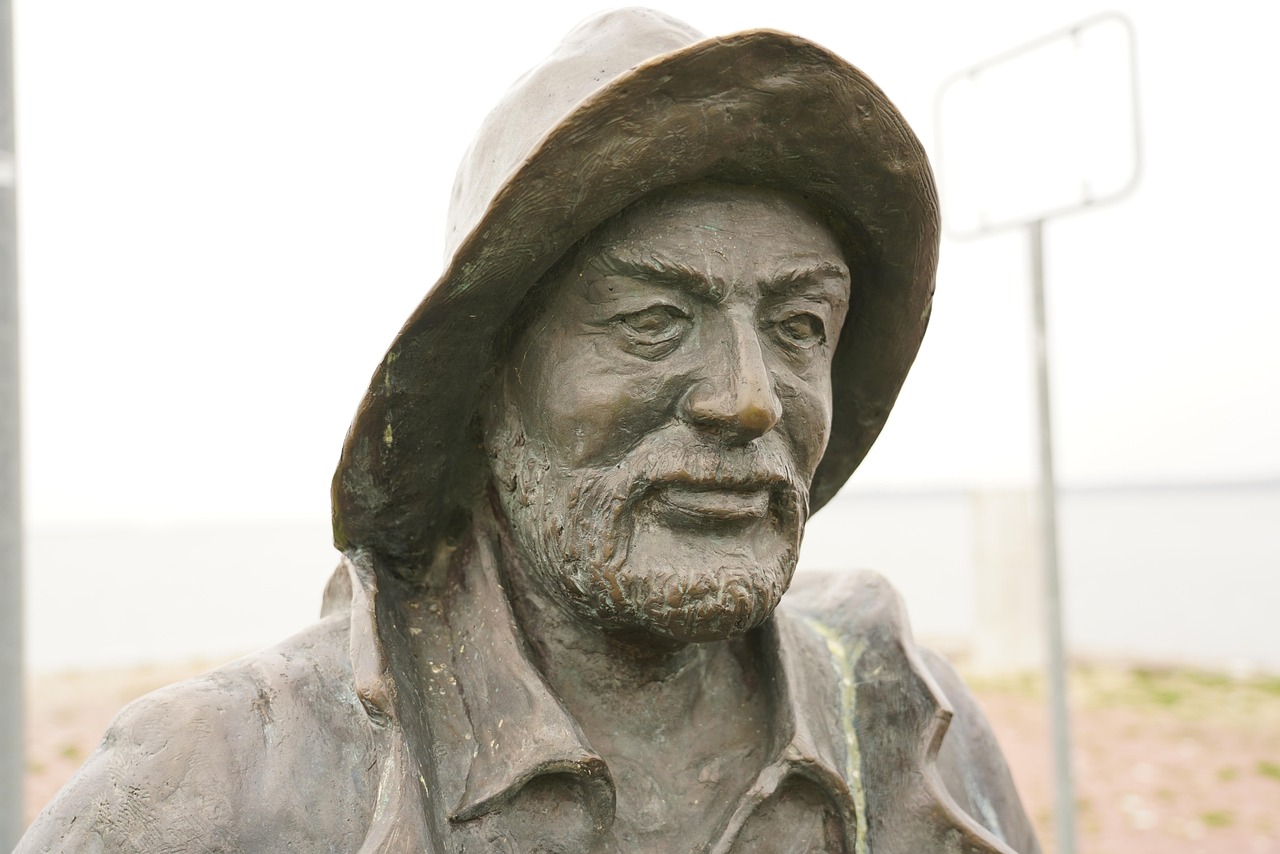 The Fisherman Statue - Free photo on Pixabay - Pixabay