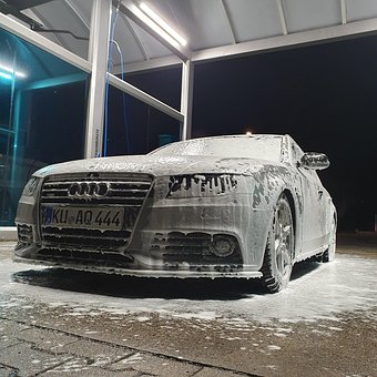 Free Automobile Audi illustration and picture