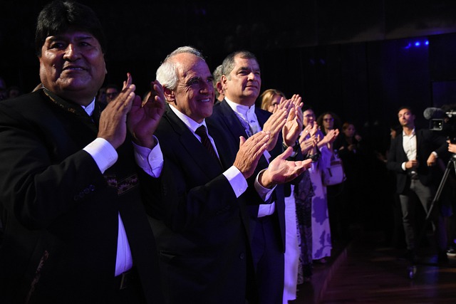 Cck, Evo Morales, Rafael Correa