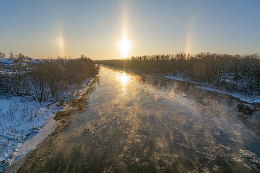 Free Halo Landscape photo and picture
