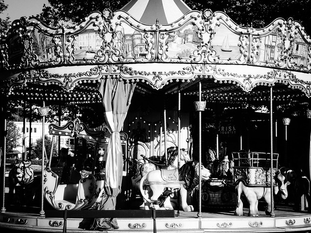 Free Merry-Go-Round Carousel photo and picture