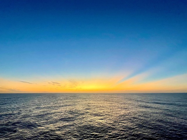 Free Sun Sea photo and picture