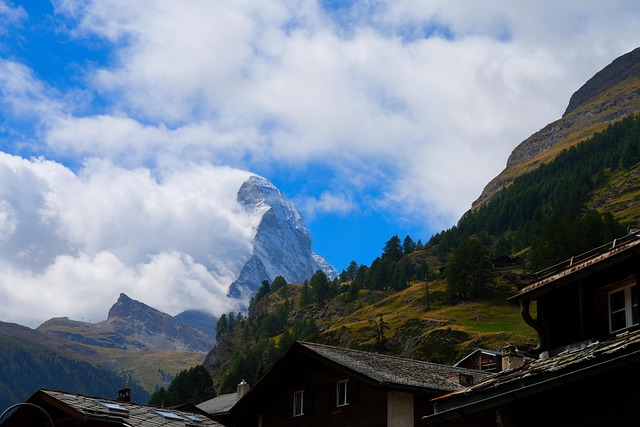 Free Mountain Sky photo and picture