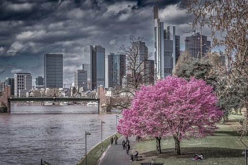 Frankfurt, Cidade, Arranha-Céu