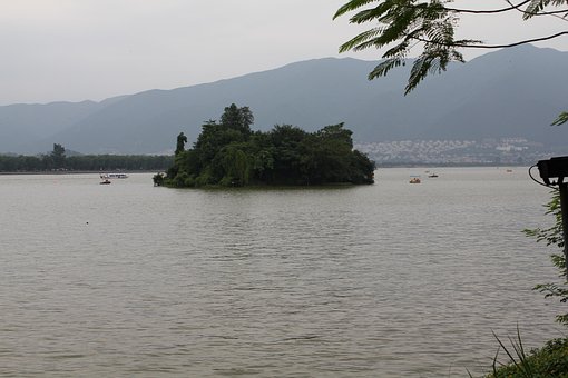 Zhaoqing, Guangdong, Porcelana, 2010