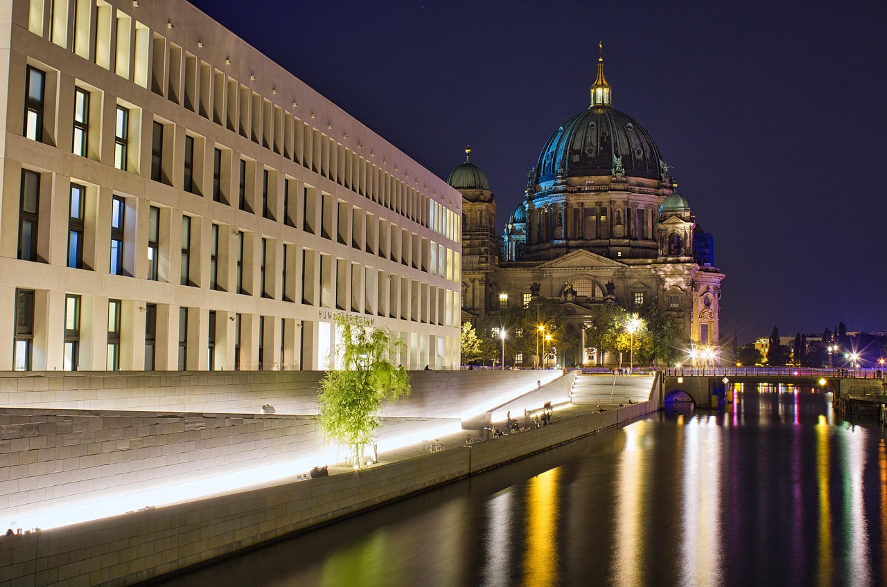 at-night-in-berlin-lights-free-photo-on-pixabay-pixabay