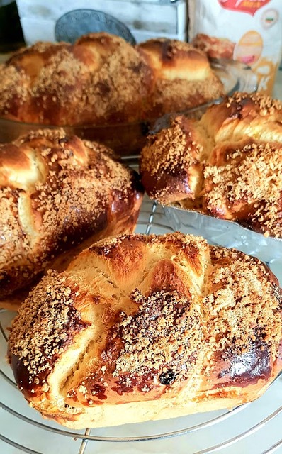 Pan De Pascua, Comida