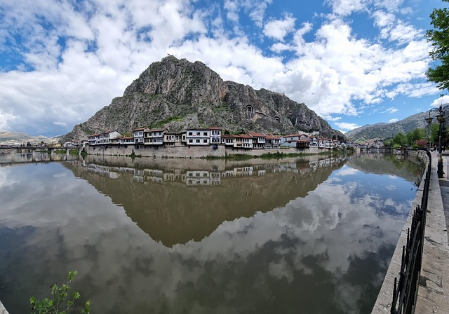 Free Amasya Waterfront Houses photo and picture