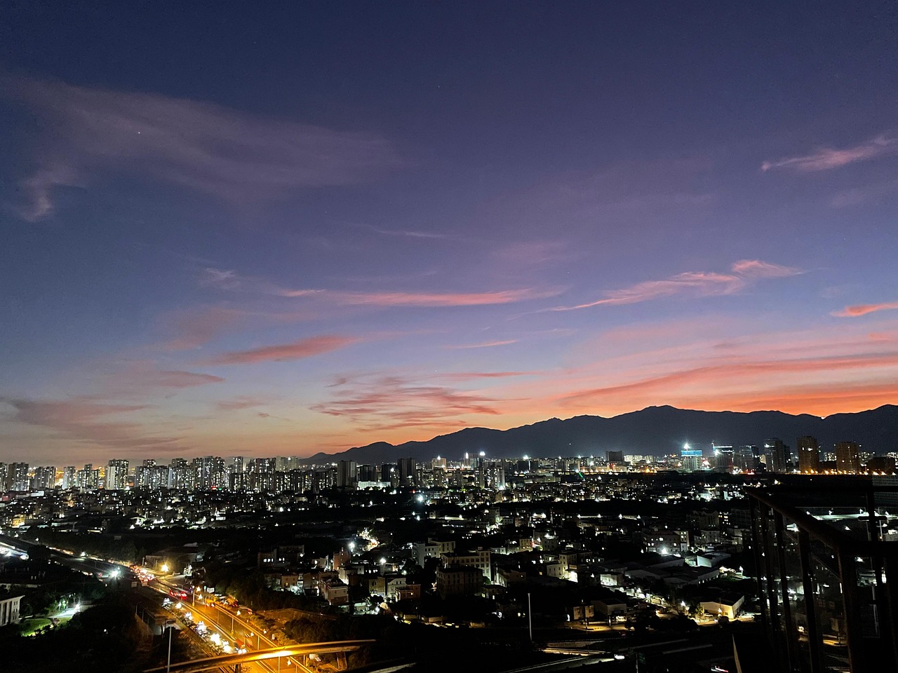 夜晚 城市 城市的灯光 - Pixabay上的免费照片 - Pixabay