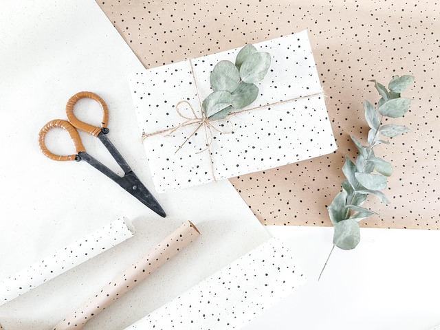 Free Scissors Gift photo and picture