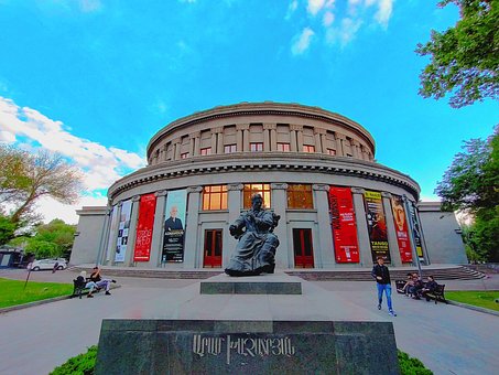 Oper, Architektur, Komponist, Musik