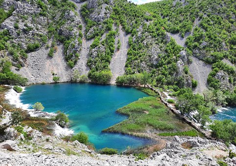 Free River Lake photo and picture