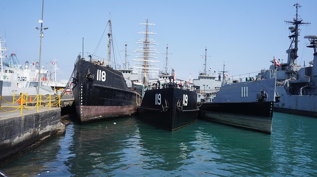 Free Boats Spring photo and picture