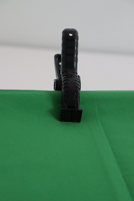 Free Bracket Film photo and picture