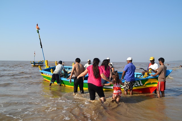 Free Boar Ride Sailing photo and picture