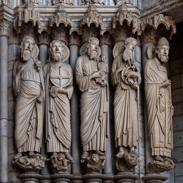 Free Chartres Notre Dame photo and picture