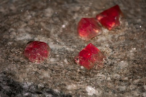 Kristal, Kwarts, Mineraal, Rood
