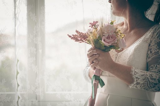 Free Bride Flower Background photo and picture