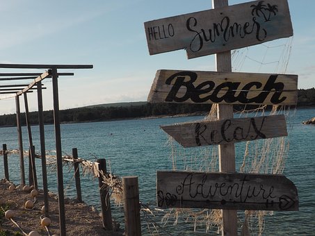 Free Bea H Sea photo and picture