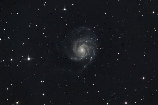 Free M101 Messier 101 photo and picture