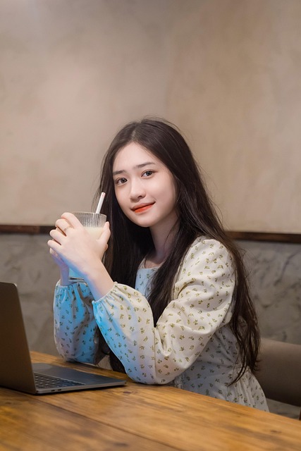 Mädchen, Trinken, Modell, Laptop