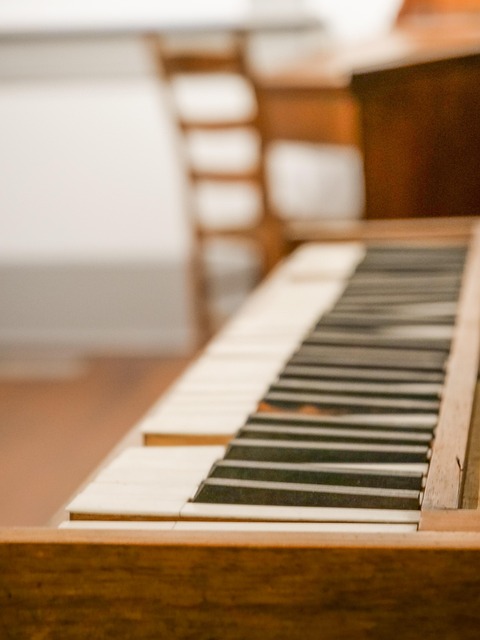 Free Vintage Piano photo and picture