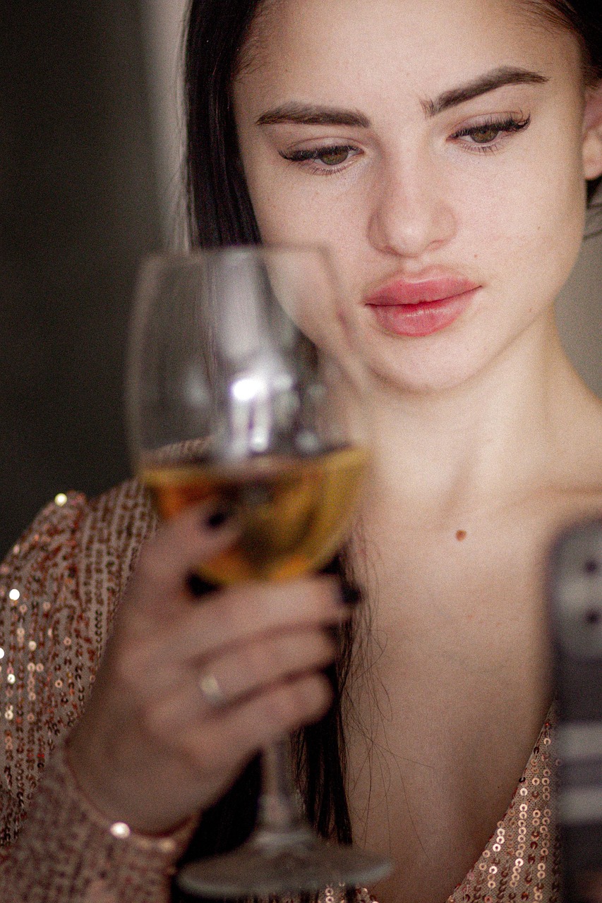 Schönes Mädchen Wein Glas - Kostenloses Foto auf Pixabay - Pixabay