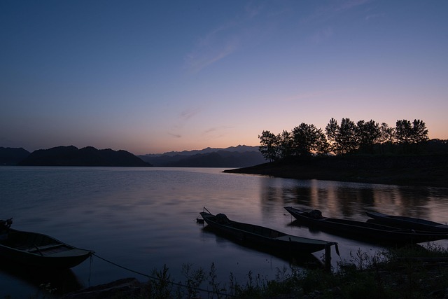 Free Sunset Lake photo and picture