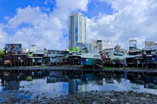 Reich Und Arm, Opposition, Urban, Saigon