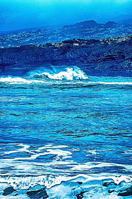 Free Sea Wave photo and picture