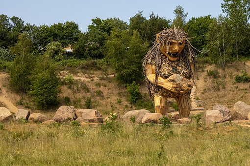 O Helle, Troll, Tomas Damsbo, Escultura
