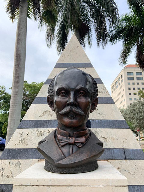 Cubanez, Poet, Miami, Marti, Havana