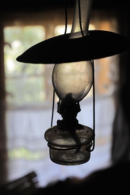 Free Kerosene Lamp Old photo and picture