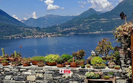 Varena, Itália, Lago De Como
