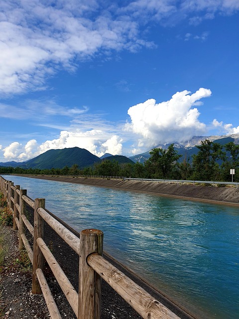 Free Landscape Mountains photo and picture