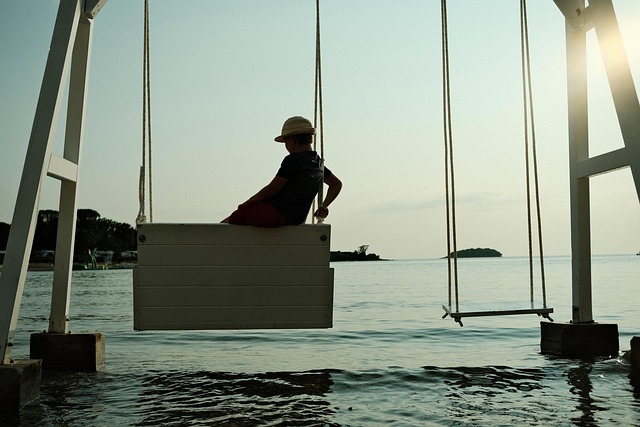 Free Boy Sea photo and picture
