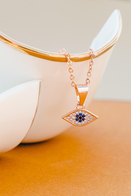 Free Jewellery Necklace photo and picture