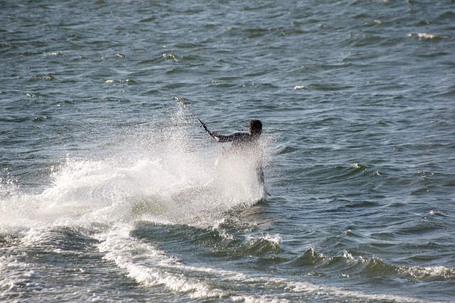 Free Kite Surfing Spray photo and picture