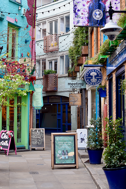Free Neals Yard London photo and picture
