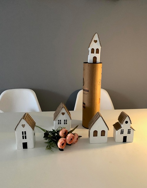 Free Mini Houses Miniatures photo and picture