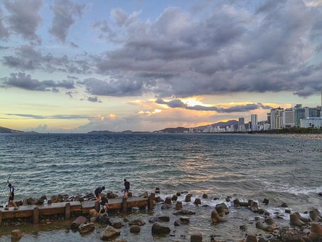 Free Sea Rock photo and picture