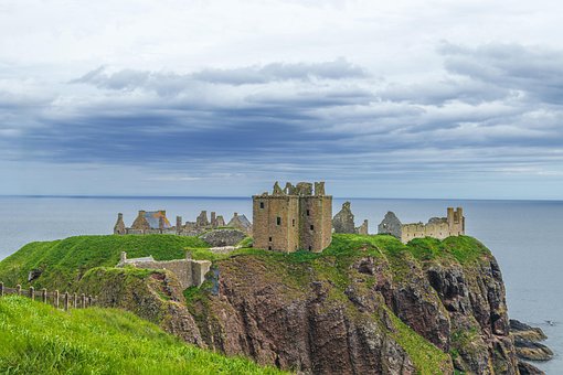 Free Castle Cliff photo and picture