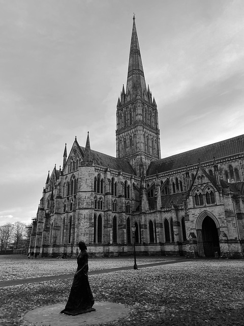 Free Salisbury Salisbury Cathedral photo and picture