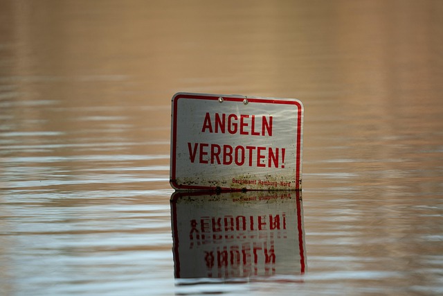 Free Sign Water photo and picture