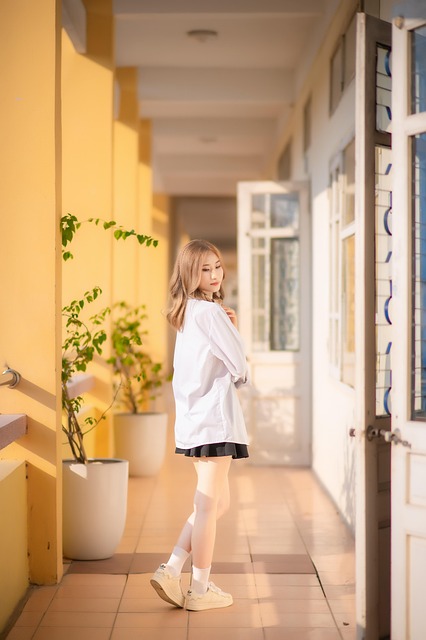 Free Woman Model photo and picture