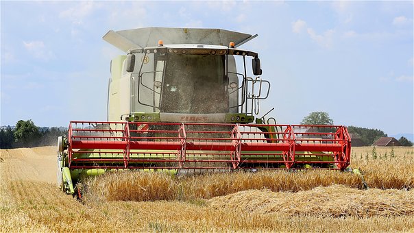 Skurtresker, Utstyr, Traktor, Innhøsting