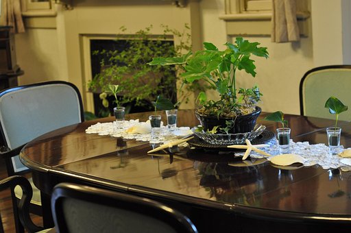 Free Green Table photo and picture
