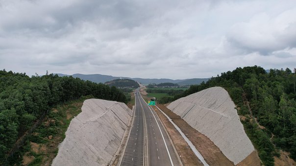 Free Vietnam Expressway Roads In Vietnam photo and picture