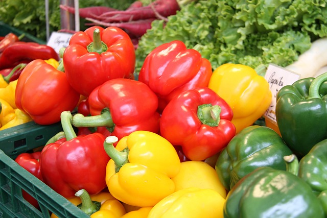 Free Green Red photo and picture