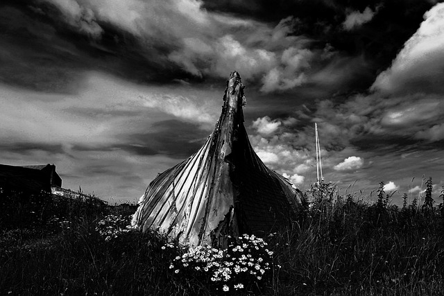 Free Boat Tomb photo and picture